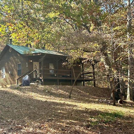 Cedar Creek Cabins #1 - Giant Spa Tub, Large Wooded Porch, Full Kitchen, 1 Bedroom Eureka Springs Exterior photo